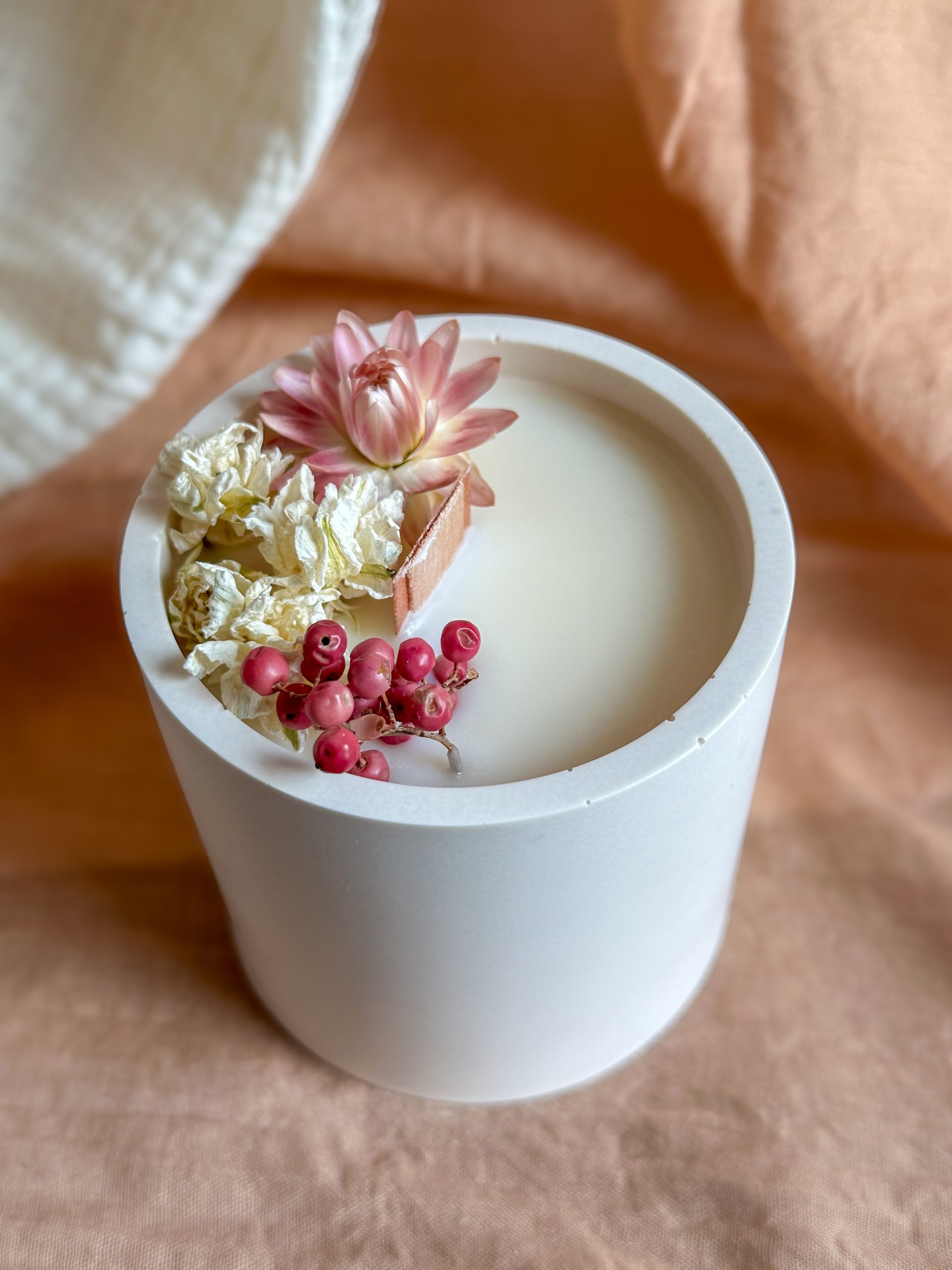 La bougie blanche - Fleuriste Vég'étal, mariage - Caen, Normandie